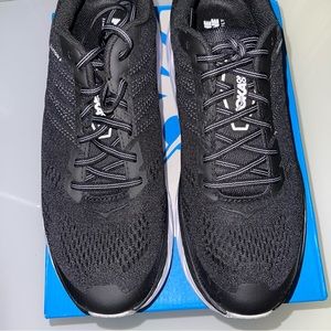 Hoka One NWT Clifton 6 Black 9.5